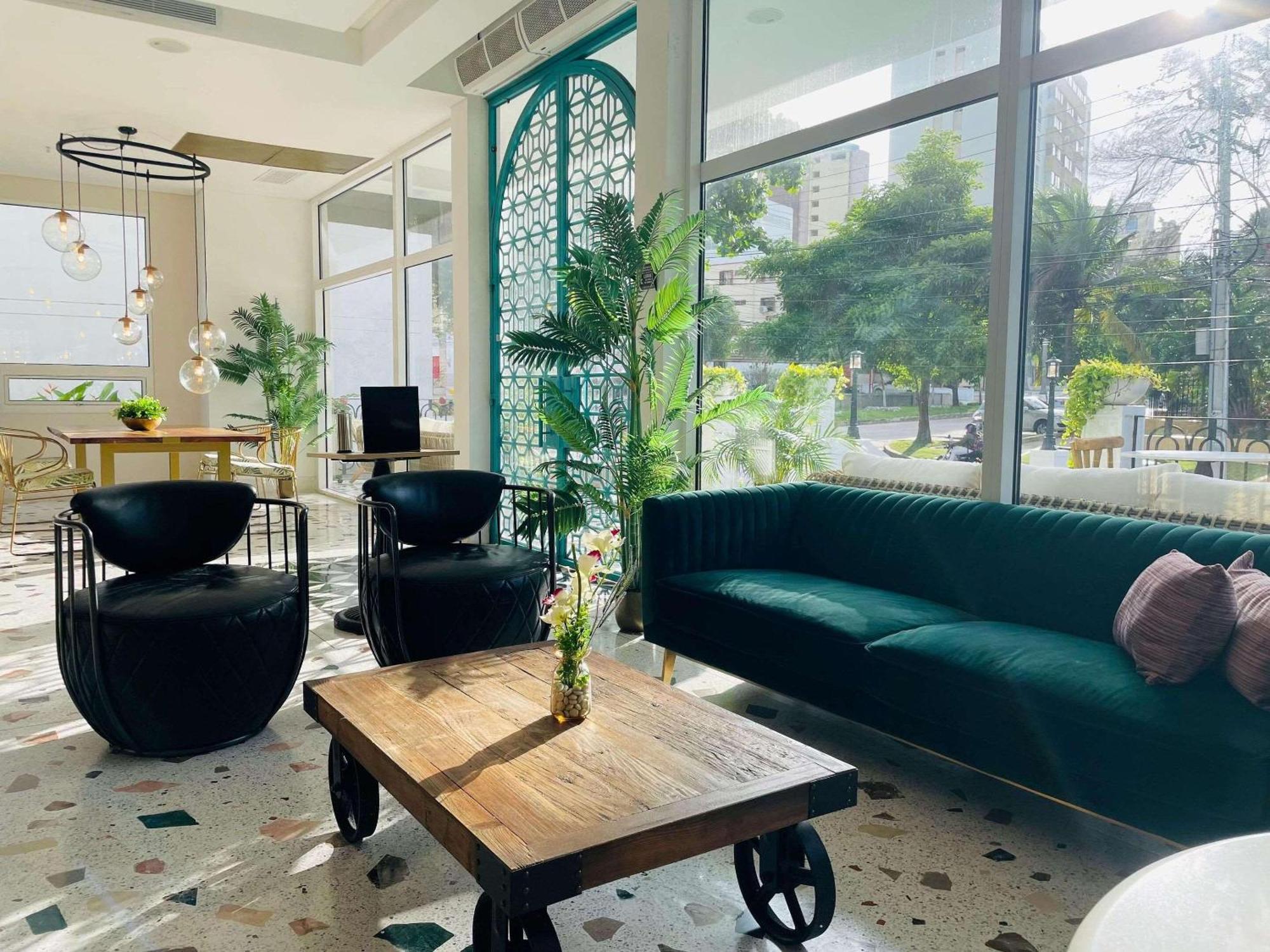 巴兰基亚 Faranda Collection Barranquilla, A Member Of Radisson Individuals酒店 外观 照片 The lobby of the hotel